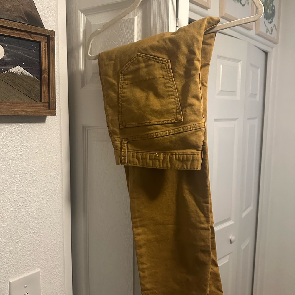 NWOT Mustard Yellow Banana Republic Men’s Jeans
